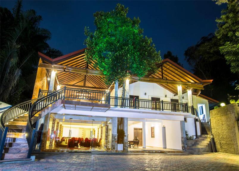 Hotel Grand Casa Kandy Zewnętrze zdjęcie